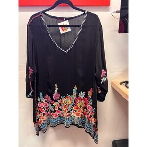 Johnny Was Black Deep V-Neck Floral Embroidered BLouse